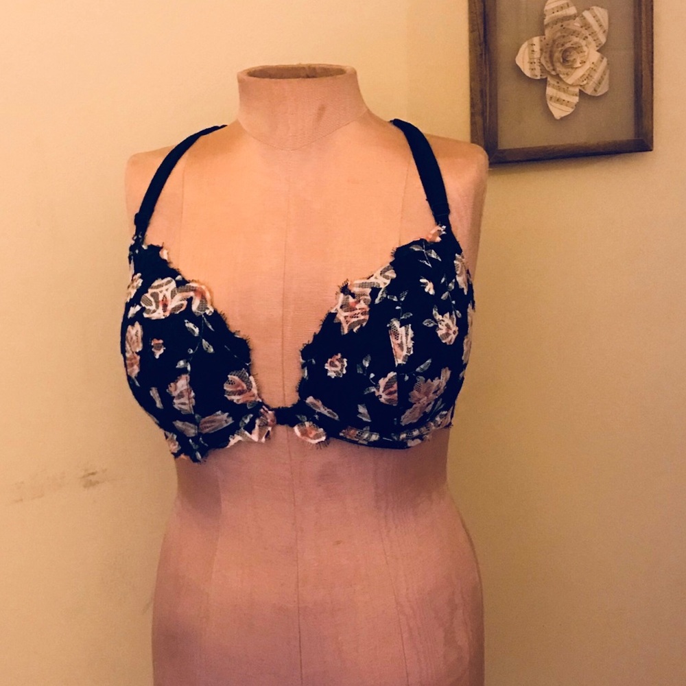 Floral Date Push-up Bra 🖤🌸🖤